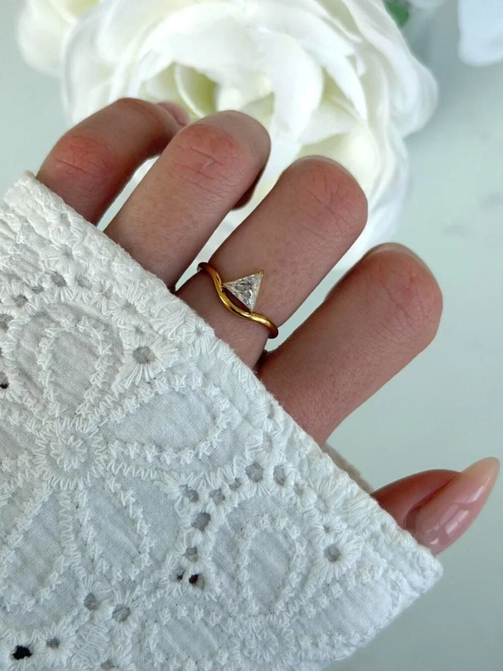 Sku0563 Retro Gold Diamond Gemstone Women Engagement Ring Stainless steel